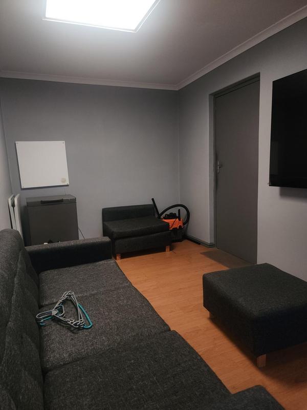 4 Bedroom Property for Sale in Pelikan Park Western Cape